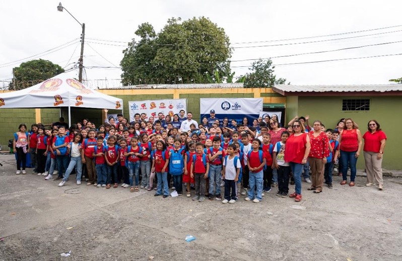 “Útiles que Suman”: Sumando esperanza para el inicio del año escolar